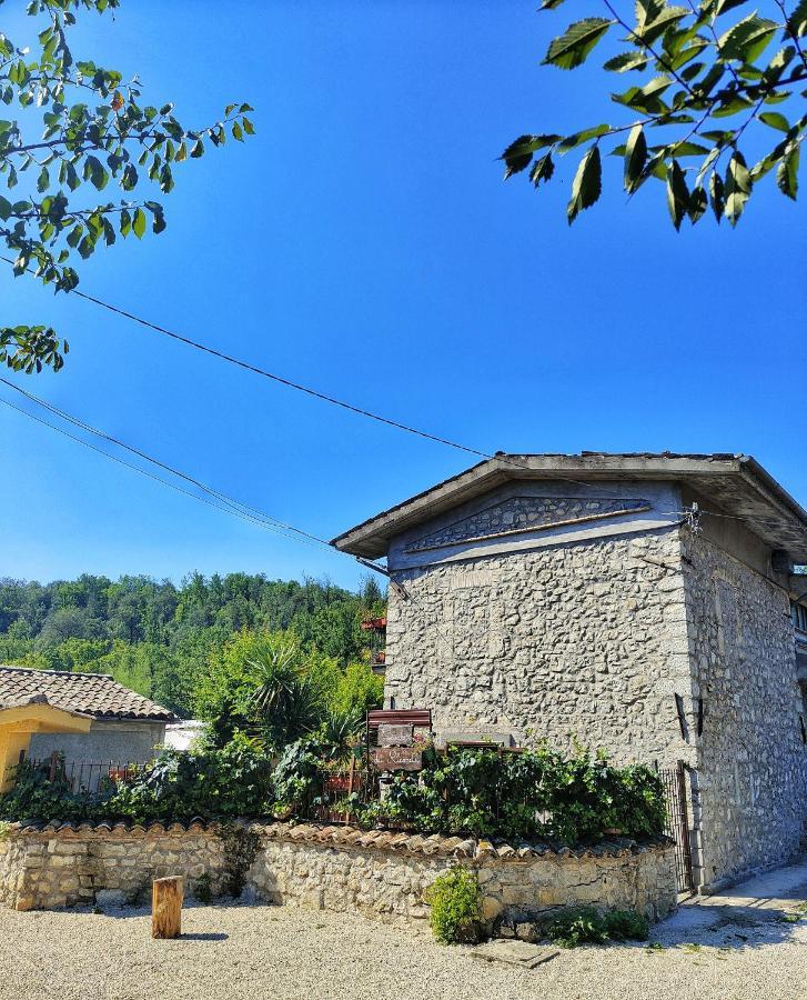 Bed and Breakfast Casale Dei Ricordi Arce Exterior foto